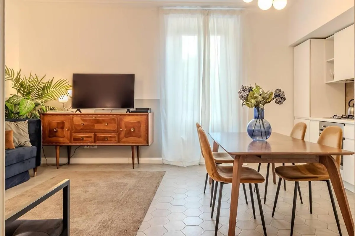 Blue Como Luxury Apt #1 Italia