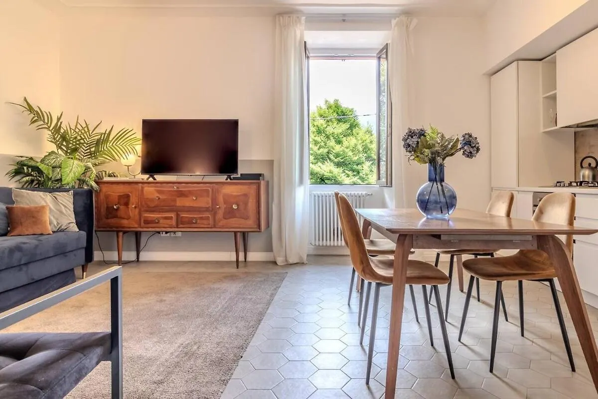 Blue Como Luxury Apt #1